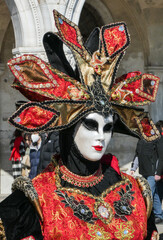 Obraz na płótnie Canvas venezianische Maske beim Karneval in Venedig