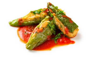 Peperoncini verdi ripieni, tipica ricetta cilentana, cibo italiano 