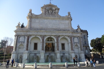 Fototapeta na wymiar roma fontanone