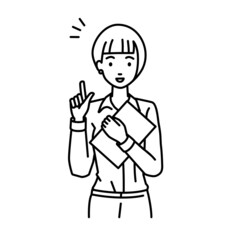 立って書類を手に持って何かひらめいたブラウスの女性