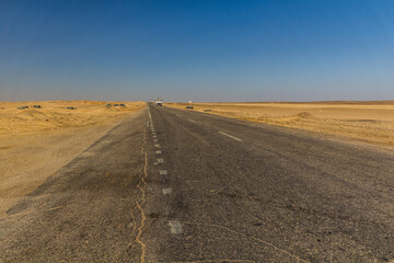 Naklejka premium Desert road between Cairo and Bahariya oasis, Egypt