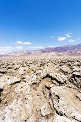 Foto op Plexiglas Devil's Golf Course in Death Valley in California © Fyle