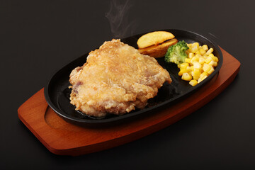 パリパリチキンステーキ