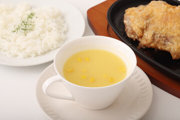 コーンスープ　コーンポタージュ