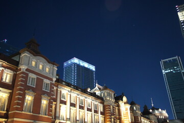 夜の東京駅