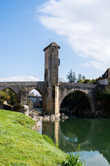 Fototapeta na wymiar Panorama du Pont médiéval à Orthez