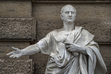 Cicero statue in cassazione building rome - obrazy, fototapety, plakaty