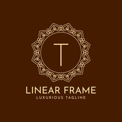 Fototapeta na wymiar letter T minimalist circle frame linear luxury decoration vector logo design