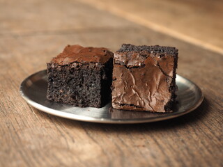 Fudge brownies with thin sugar film crust