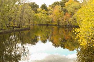Fototapeta na wymiar The Concord River, Concord, Massachusetts USA