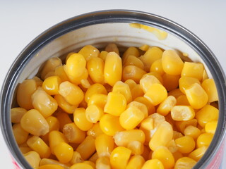 canned  sweet corn brand globe tin can