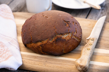 selber gebackenes Schwarzbrot