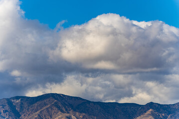 Obraz premium clouds in the mountains