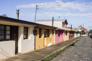 Fototapeta na wymiar neighborhood of colored houses