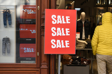 Schlussverkauf in einem Geschäft in Wien