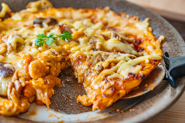 豆腐と卵のピザ