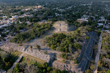 piramide kinich kakmo, izamal, yucatan