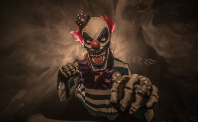 scary clown 