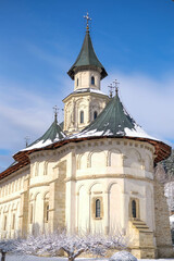 Obraz premium Landscape of a religious transilvanian romanian monastery built in a rustic style