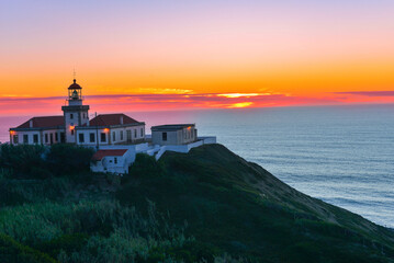 Fototapeta na wymiar Sonnenuntergang am Cabo Mondego-Figueira da Foz, Portugal