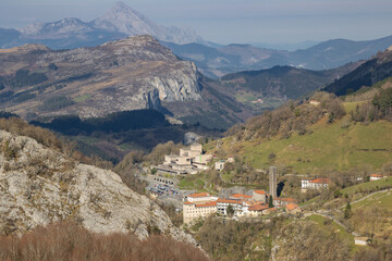 Fototapeta na wymiar Views of the mountain Gazteluaitz and the surrounding area in the Basque Country (Spain)