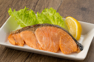 朝食イメージ　焼鮭定食