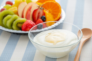 ヨーグルトとフルーツ