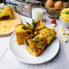 Pemalang typical food, with the main ingredient honey pineapple combined with cheese, chocolate, pandan, and vanilla