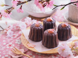春スイーツ 桜カヌレでティータイム