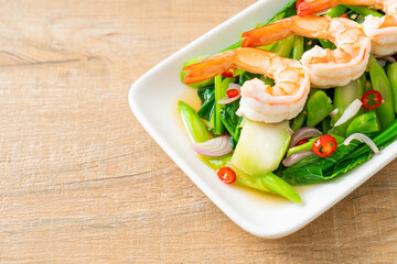 Spicy Chinese Kale Salad with Shrimp