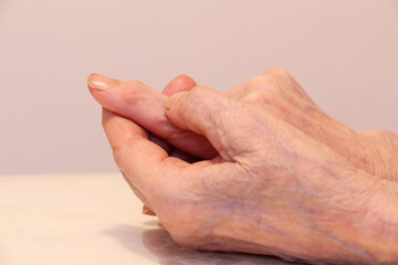 Bone changes in arthritis in the elderly