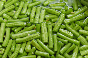 Long beans, cut into pieces, soaked in water food preparation process