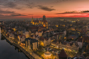 Fototapeta na wymiar gdansk at evening 