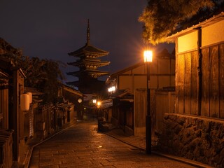 【京都】夜の八坂の塔　法観寺	
