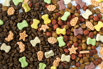 Dog food, dry food for animals, poppy mixed food