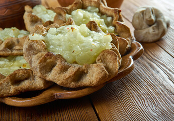 Karelian pasty with apples