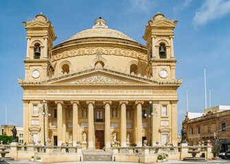 Fototapeta na wymiar The Basilica of the Assumption of Our Lady commonly known as the Rotunda of Mosta or the Mosta Dome. It was completed in 1860s - Mosta, Malta.