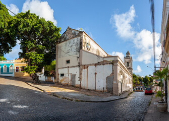 Vista traseira da Igreja de São Pedro Apóstolo - 2019  - obrazy, fototapety, plakaty