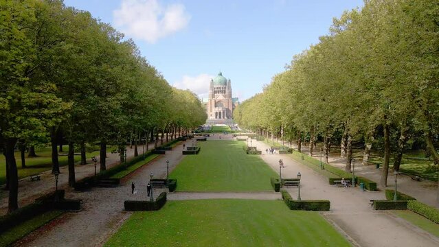 Flying over Elisabeth Park towards Basilica of the Sacred Heart