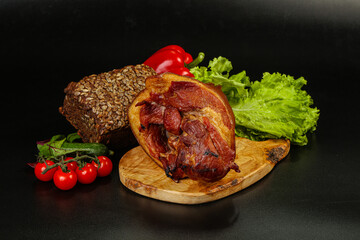 Baked pork knuckle with herbs