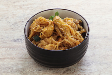 Wok Udon with chicken curry