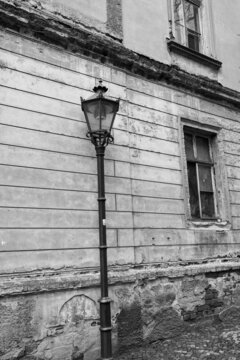 Lantern in Altenburg, black, white, black and white,