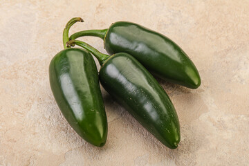 Green raw jalapeno peper heap