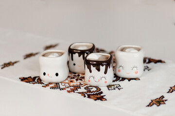 Obraz na płótnie Canvas mugs for marshmallows, cute mugs, mugs