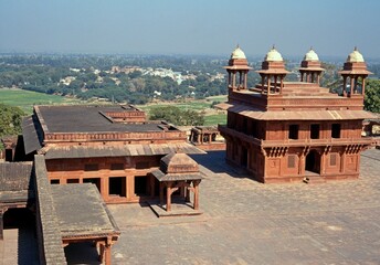 Hall of the Private Audience (Diwan-i-Khas) in the deserted city, Fatehpur Sikri, India.