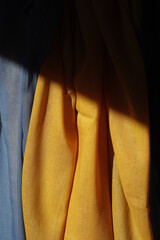 Tkanina ż&oacute;łta i niebieska barwy Ukraina