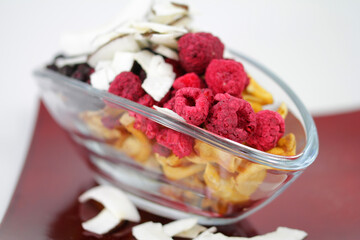 Freeze-dried fruit, raspberries,blueberries,mango chips and coconut