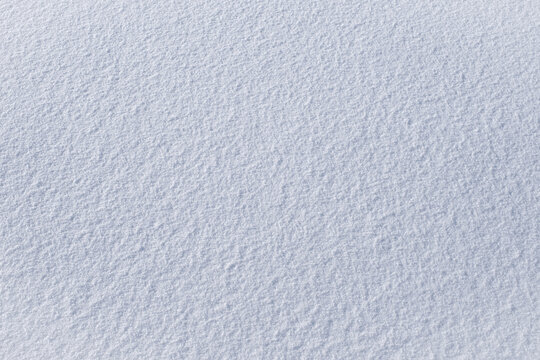 mati&egrave;re de neige pendant l'hiver en montagne