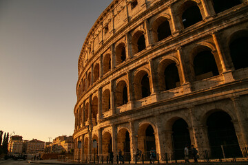 Fototapeta premium colosseum at sunrise