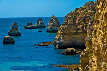 Fototapeta premium Dona Ana beach at Lagos, Algarve, Portugal